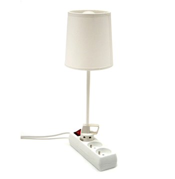 Lampe branchée gain de place